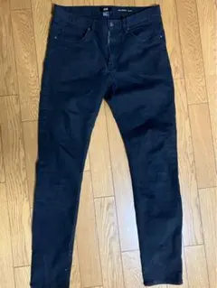 H&M 黒スキニーパンツ