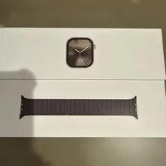 Apple Watch series 10 42mm gold titanium