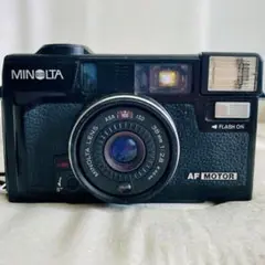 Item thumbnail for item ca1851d4-fdc1-4f08-922f-7b3bfb6b63c3