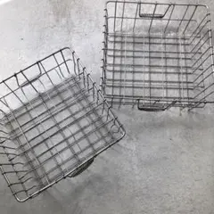 給食カゴ2個