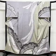 雪輪と花柄の絞りの訪問着 着物