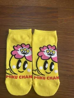 MIKU CHAN キッズ靴下 イエロー