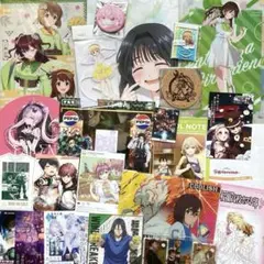 X鬼滅の刃　ダンダダン　ごちうさ他ポストカード クリアファイル等40点以上