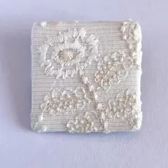 ミナペルホネン サンキューベリーバッジ celebrate