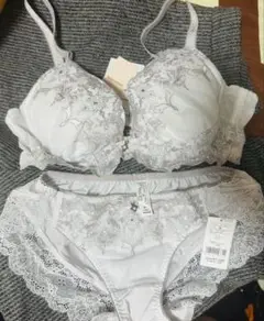 tutu anna ホワイト ブラジャーショーツセット E65