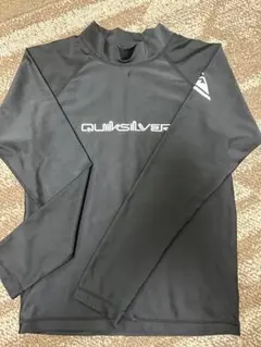 Quiksilver ラッシュガード ブラック 140cm