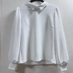 極美品ビジュー付きホワイトシャツデザインカットソー
