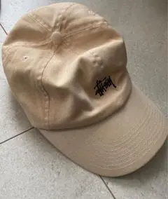 Stussy ピンクキャップ