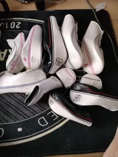 Item thumbnail for item 16653360-0096-4451-83c1-f57330312c10