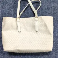 ホワイト 編み込みトートバッグ