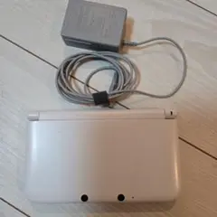ニンテンドー3DS LL 充電器 ホワイト