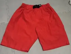 赤いハーフパンツ ゴムウエスト