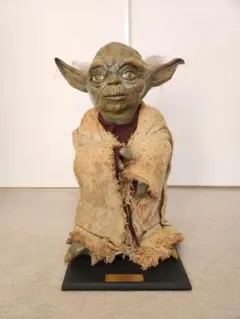 ヨーダ　等身大 スターウォーズ　イリューシブ 元箱,証書無し ヨーダ 等身大 スターウォーズ イリューシブ 元箱,証書無し