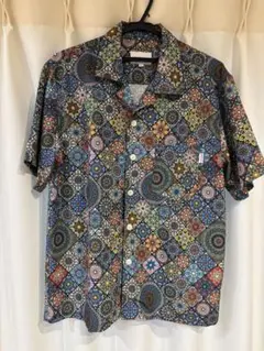 美品　カラク　karaku HAWAII ALOHA　万華鏡総柄アロハシャツ　M