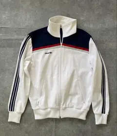 Item thumbnail for item 23b9ce2e-4c45-4589-a139-3f5c6a6e2e85