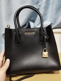 MICHAEL KORS ブラックショルダーバッグ