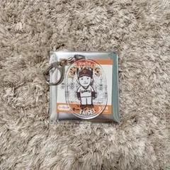 巨人 ラメアクリルキーホルダー 大勢