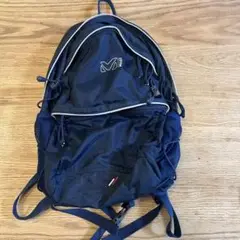 美品 ミレー MILLET ミニリュック 15リットル程度 ネイビー×ホワイト