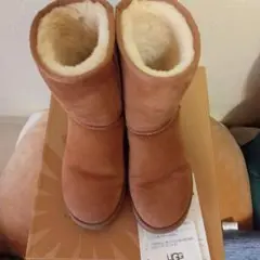 UGGアグブーツUGGオーストラリアブーツ ムートン 箱付き美品