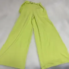 ベルシュカ ライムグリーン パンツ xs