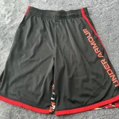 UNDER ARMOUR ハーフパンツ YXL ブラック/レッド