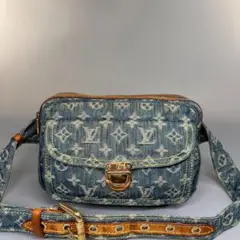 Item thumbnail for item 0886b63e-7153-4ac6-b2ba-2e93d707a873