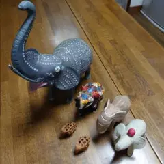 ゾウ　の　置物セット