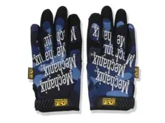 A BATHING APE® 迷彩手袋 A BATHING APE（アベイシングエイプ）の「1ST CAMO GLOVES（手袋