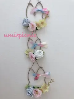 SALE❣️レインボーリボン可愛い❣️うさぎ親子のガーランドリース　ワイヤーアート