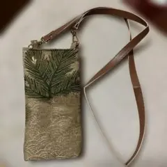 葉模様 ゴールド スマホショルダーバッグ