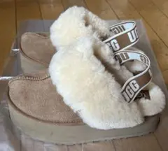 美品　UGG アグ　プラットフォームサンダル ファンケット　ベージュ　24cm