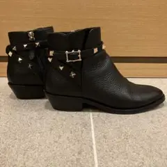 Valentino ロックスタッズ ショートブーツ サイズ35