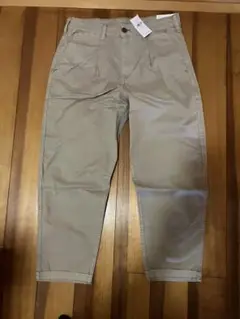 新品AMERICAN EAGLEクロップド ストレッチ ウォッシュ加工 チノパン