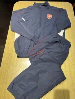 Item thumbnail for item d0665aa2-df8a-43ee-9930-70ac0e418c54