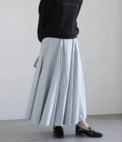 【極美品】Te chichi タフタロングフレアスカート 完売品