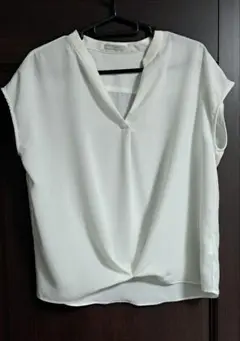 OPAQUE CLIP ホワイトノースリーブシャツ