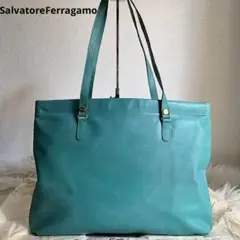 ✨SalvatoreFerragamo✨ トートバッグ レザー