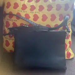 Avail レザー ショルダーバッグ サコッシュ