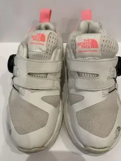 THE NORTH FACE キッズスニーカー１８〜１９㌢