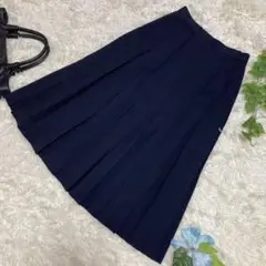 極美品　レリアン　ひざ丈プリーツスカート　ネイビー　ウール100% 9 Mサイズ