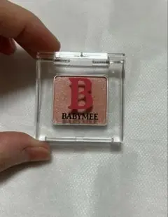 ベイビーミー　ニュアンスカラー　シャドウ　ヌードピンク