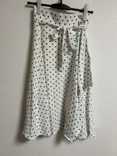 マジェスティックレゴン　ドットフレアスカート