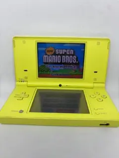 ニンテンドーDSi ライムグリーン 本体 充電器付き