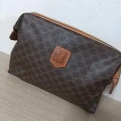 Item thumbnail for item dfad7001-7f31-4dbb-b55a-3d0cdfabc15f