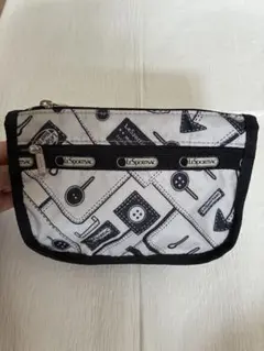 LeSportsac ダブルファスナーポーチ