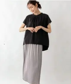 快適Tシャツ・プリーツスカートセット