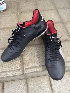 中古送料無料！Puma サッカーシューズ キング　アルティメット26.5cm