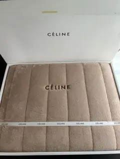 お値下げ❣️とっても素敵‼️セリーヌキルトパッドシーツ　新品未使用保管品 お値下げ❣️とっても素敵‼️セリーヌキルトパッドシーツ 新品未