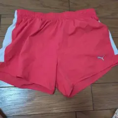 PUMA ピンク ショートパンツ　マラソン　ジョギング　ランニング