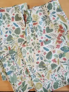 100×120cm ２枚入りカーテン　ベルメゾン　ボタニカル　フック付